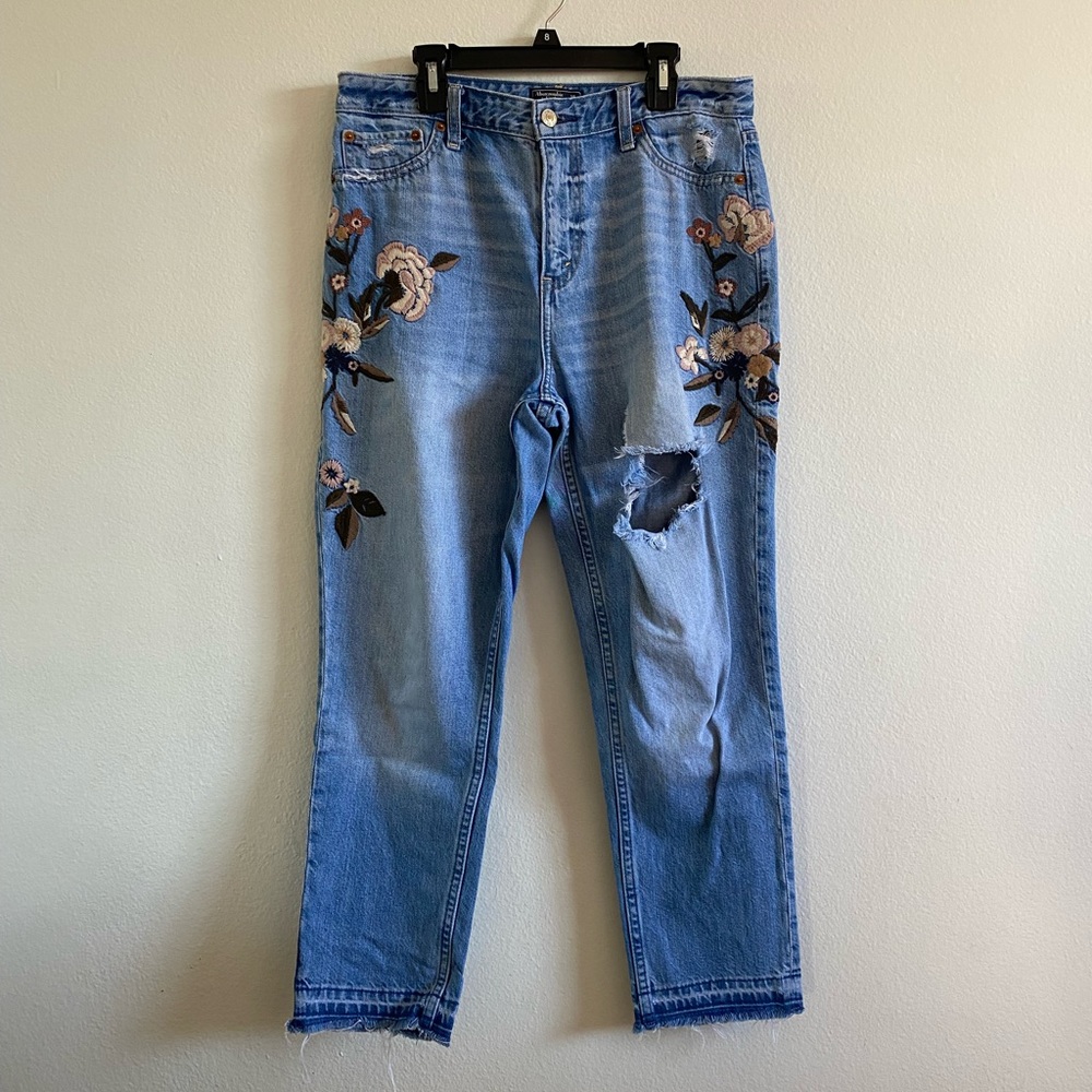 Abercrombie & Fitch Girlfriend Jeans